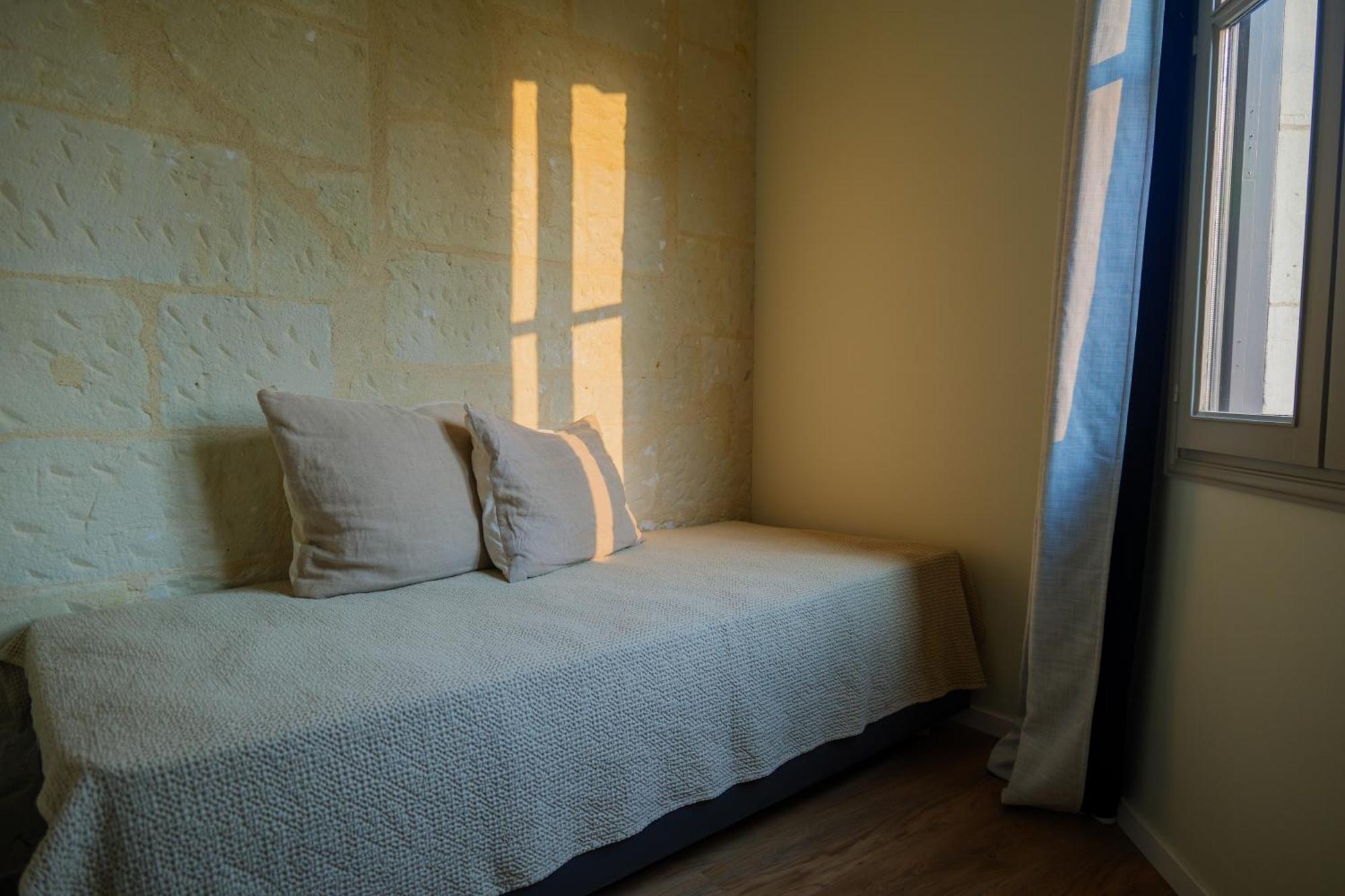 Le Château De Candes, Les Chambres, La Tour, Les Couette-café 5*